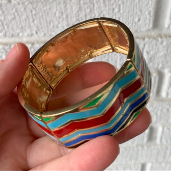 Aztec Elastic Gold Framed Plated Bracelet - Picture 3 of 4